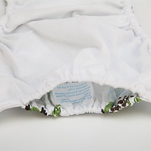 Sigzagor Sleeping Animals diaper one-size snaps demonstrate adjustable waist and length.