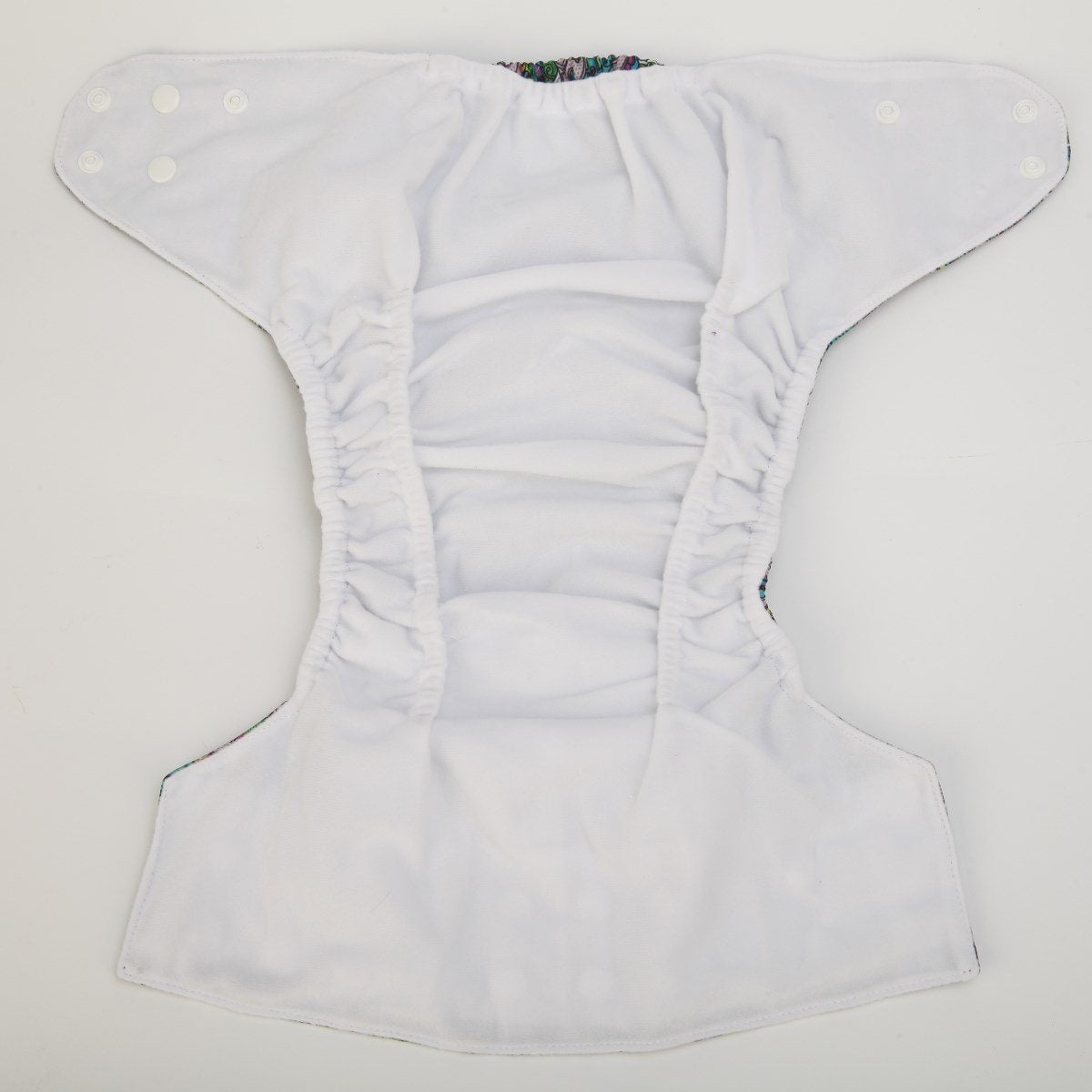 Sigzagor Solar Bear hip and crossover snaps prevent wing sag during wear.
