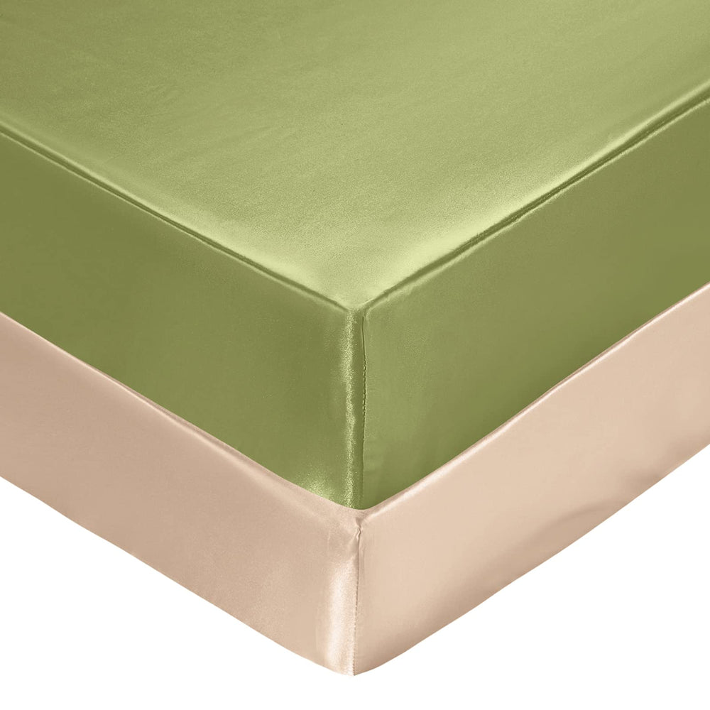 SiinvdaBZX satin mini crib sheet features a secure 5-inch pocket for a snug fit.