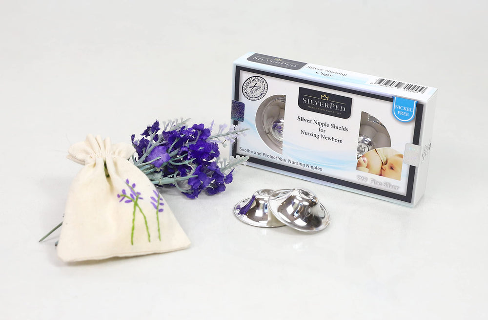 Eco-friendly packaging pouch supports safe gifting and mother-to-mother care.
