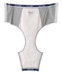 Discreet absorbent layer helps maintain dryness during wear.