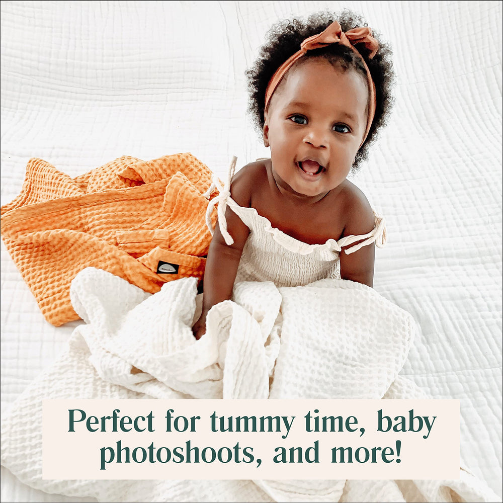 Simka Rose gender-neutral blanket fitting any nursery theme