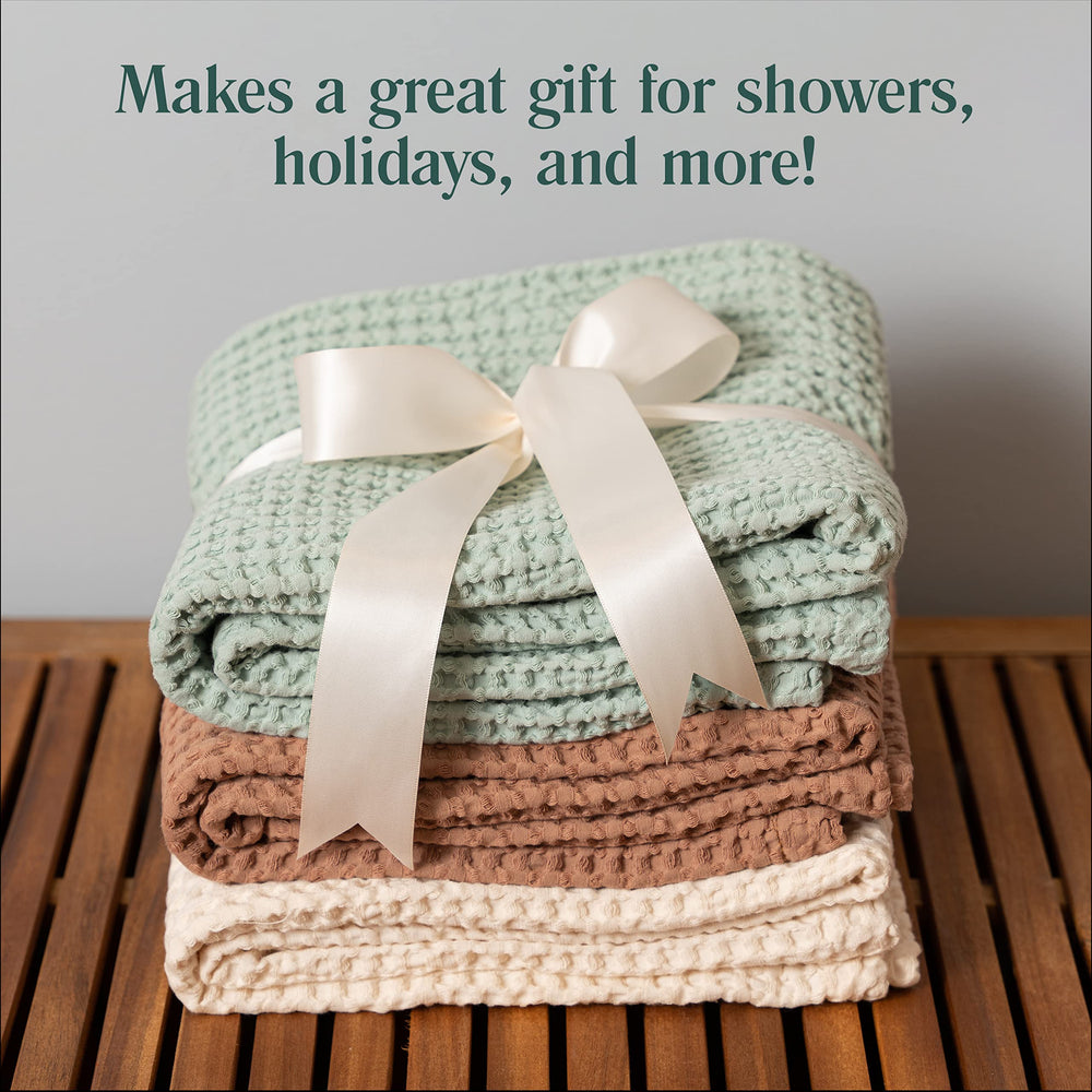 Simka Rose machine washable blanket staying color-rich after washes
