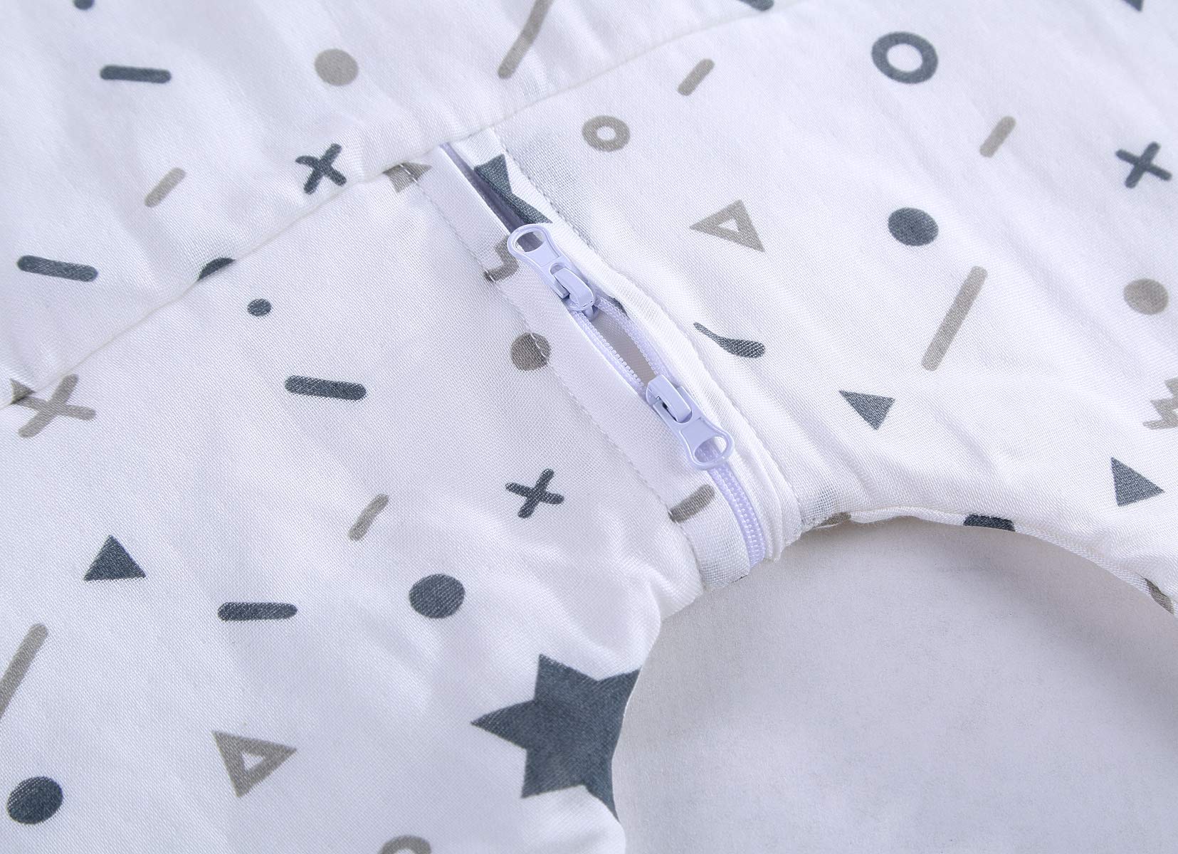 Sincere two-layer front and breathable back design for comfort and airflow.