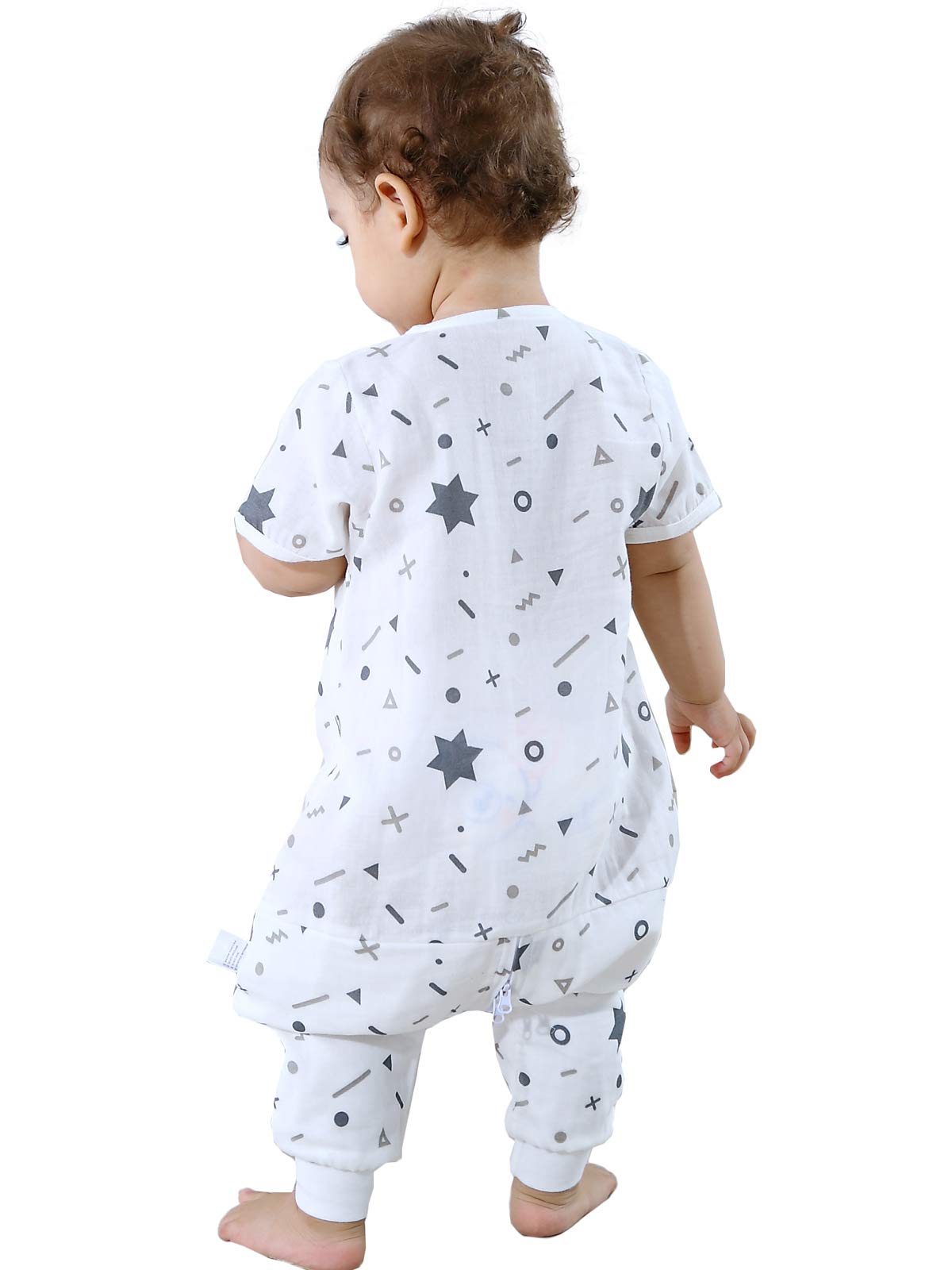 Sincere Sleep Sack features a long zipper for easy diaper changes.