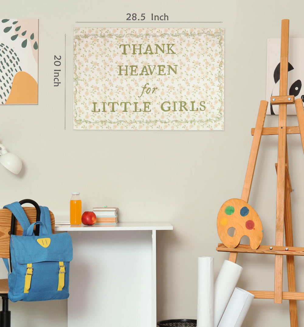 Sioial front porch banner decor enhances space.