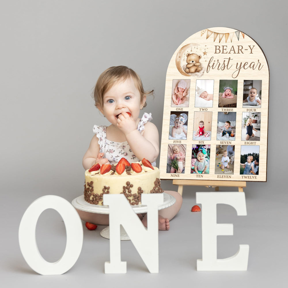 SIXEIGHT gift-ready frame ideal for baby showers and first birthdays
