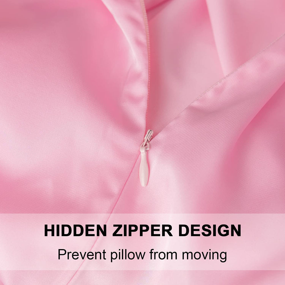 Close-up of SIYUAN mulberry silk pillowcase texture, smooth surface supports smoother hair.