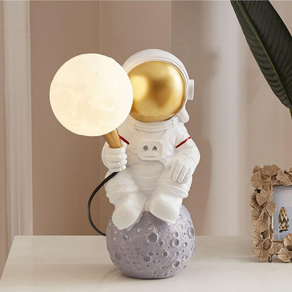 Skyblaze Astronaut Table Lamp close-up highlights a playful resin figure for kids room decor