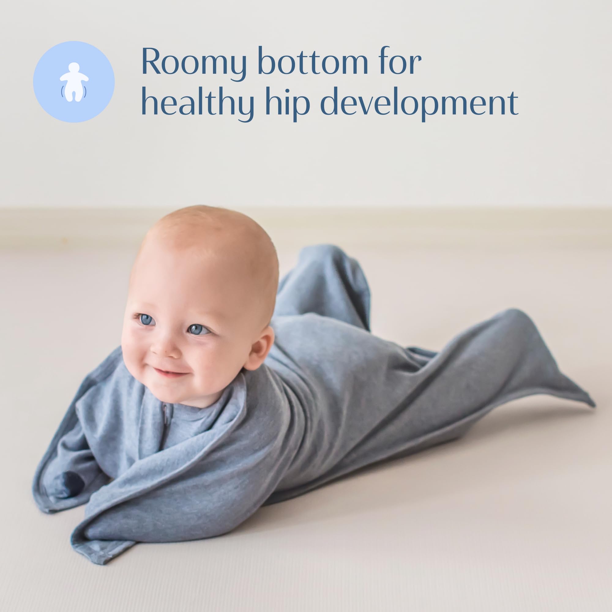 SleepingBaby Zipadee-Zip roomy hip-friendly fit supports natural leg movement.