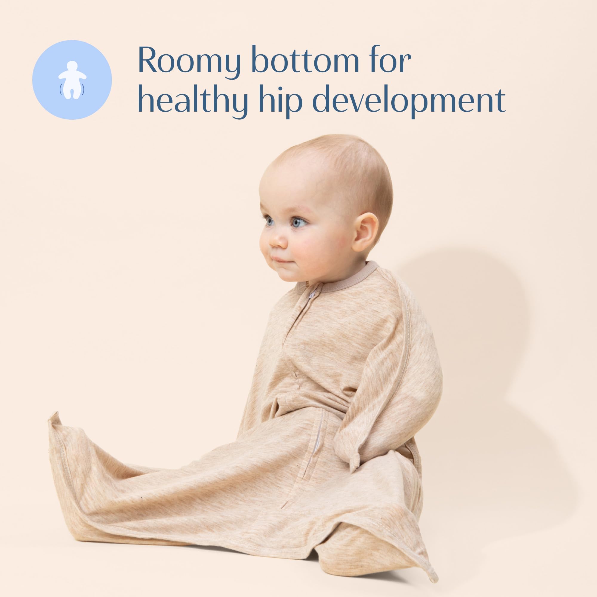 SleepingBaby Zipadee-Zip roomy fit allows natural hip movement.