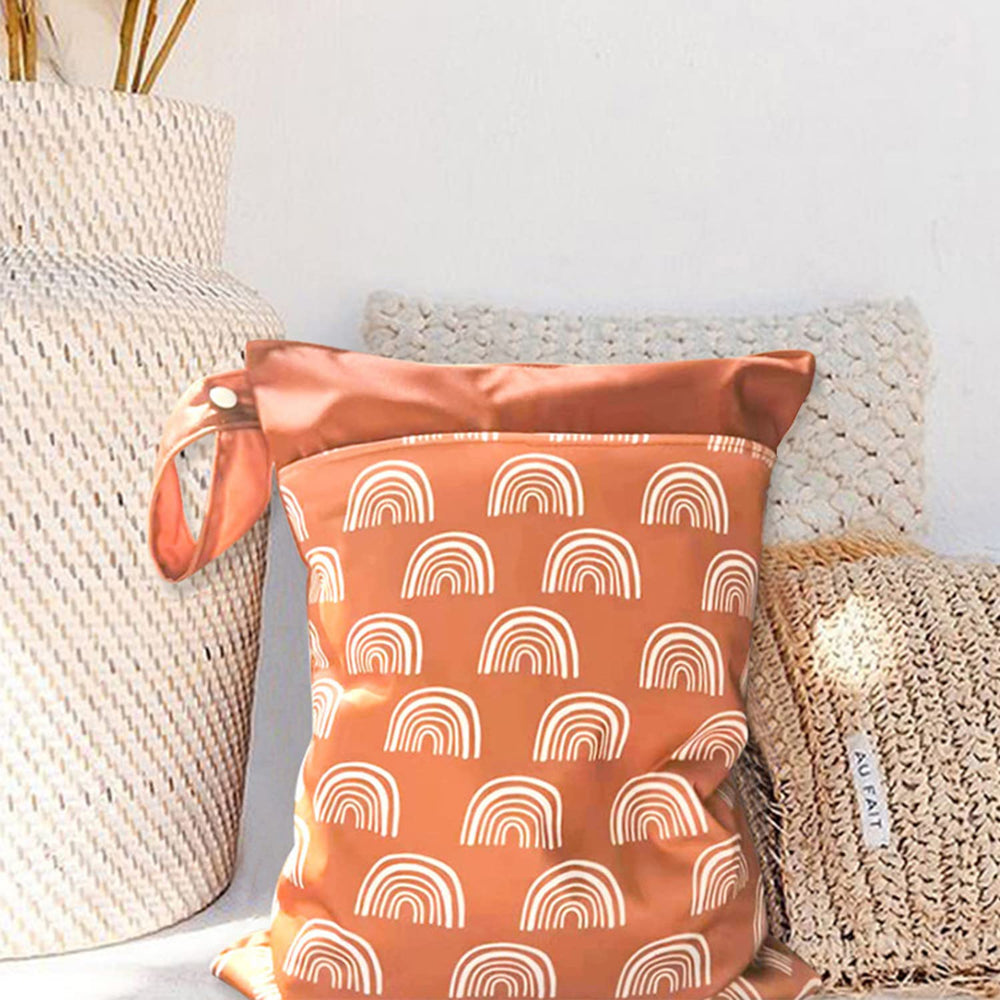 Versatile Smarbore bag for travel, daycare, beach, and gym in beige.