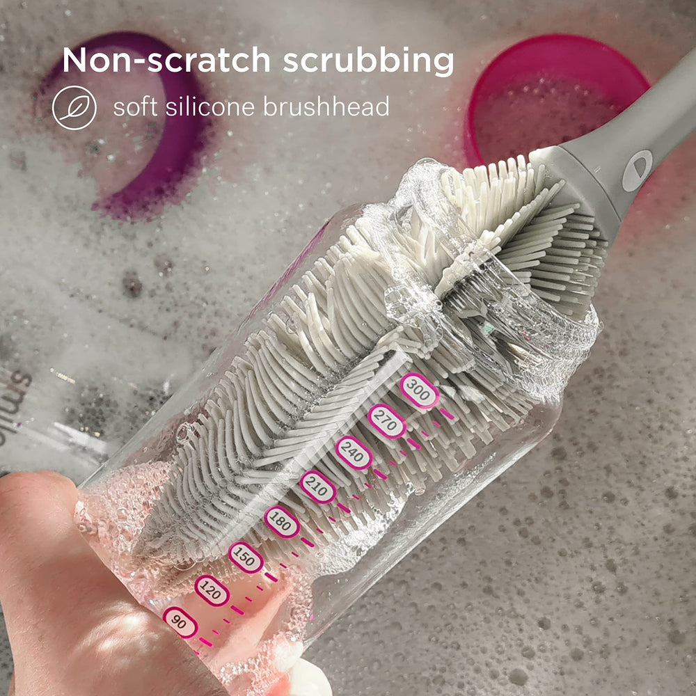 Smilo silicone baby bottle brush targets nipples and teats for thorough cleaning