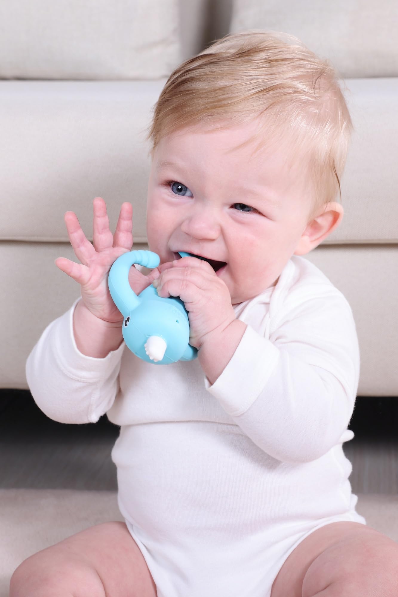 Smily Mia Narwhal body with varied hardness for sensory exploration.