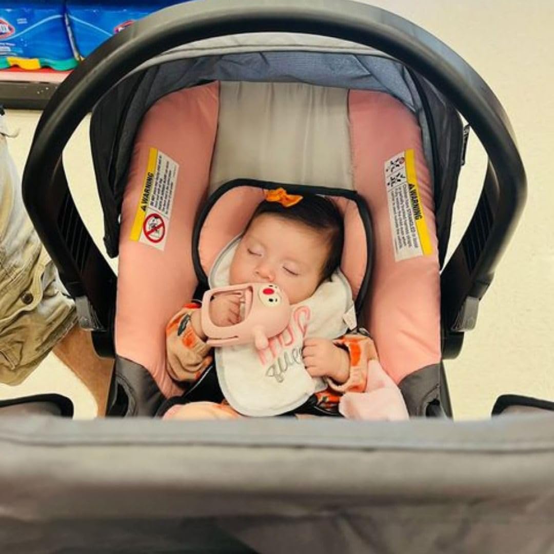 Smily Mia Penguin Teether is dishwasher-safe for easy cleaning.