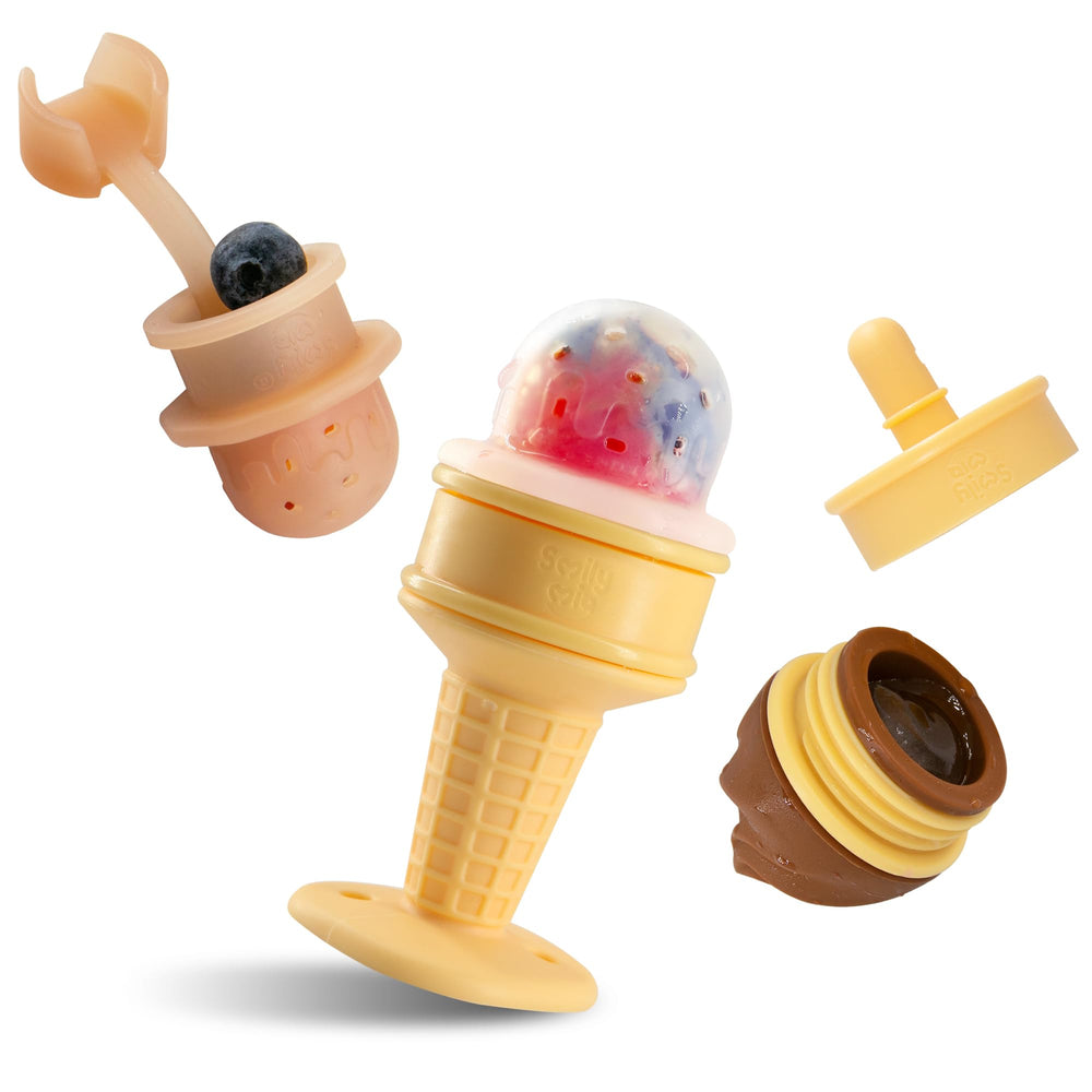 Smily Mia thick silicone fruit holder detail promotes safer biting.