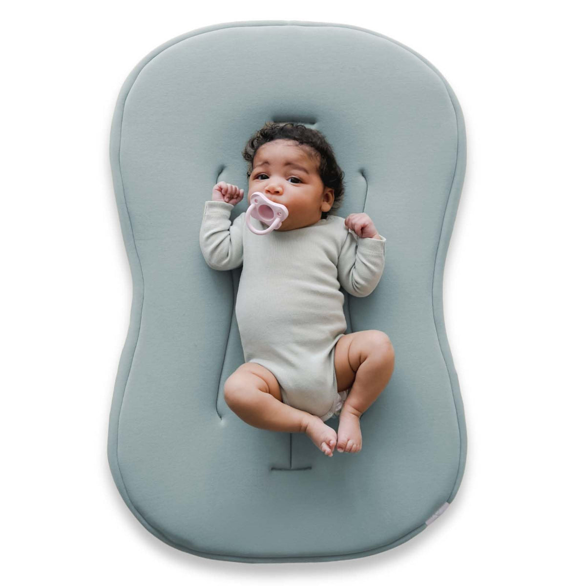 Snuggle Me Lounger Curve front view, cozy infant space for playtime.