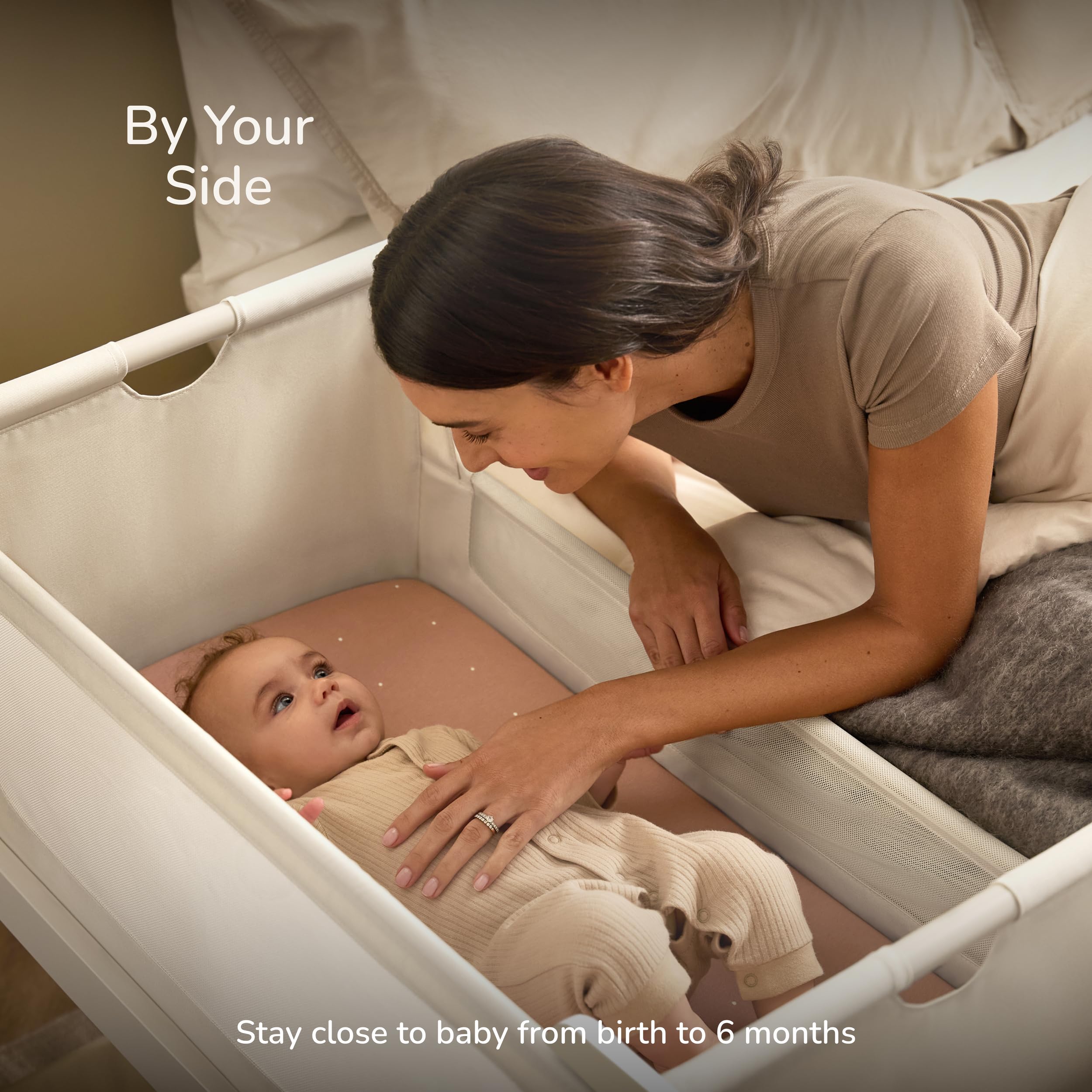 SnuzPod 5 features a mesh mattress for breathable baby comfort.
