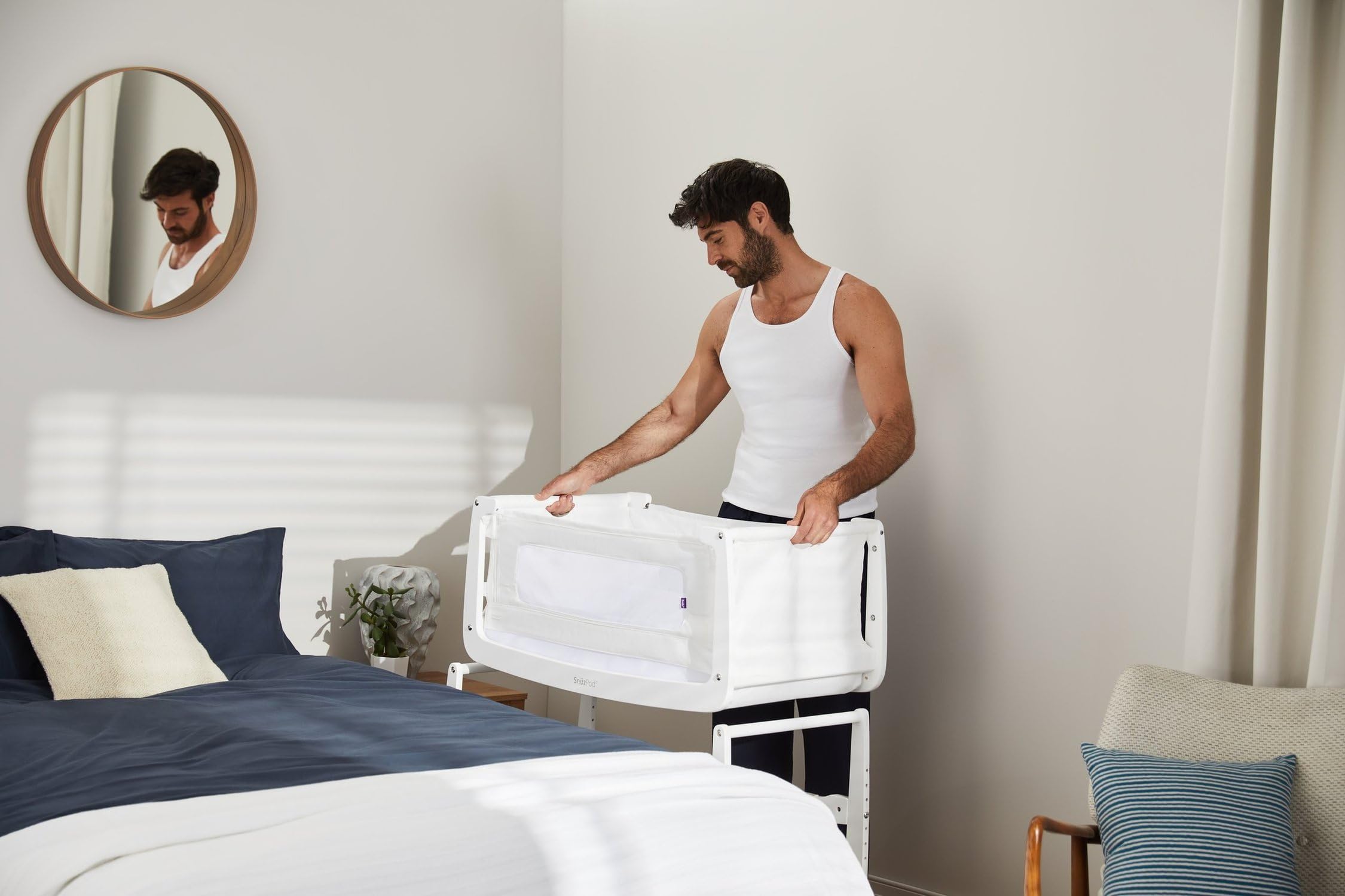 SnuzPod4 ComfortAir breathable system promoting temperature regulation