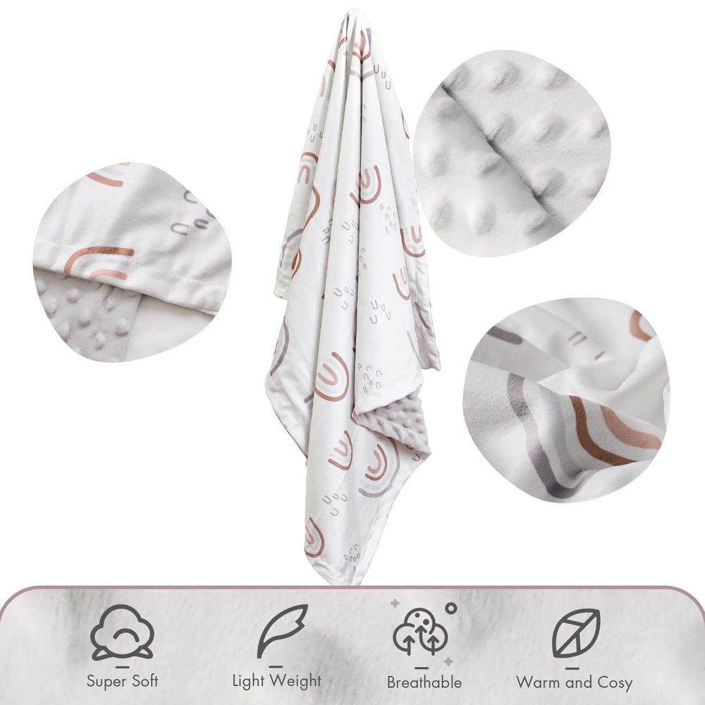 Soarwg Kids 30x40 blanket size ideal for newborn comfort.
