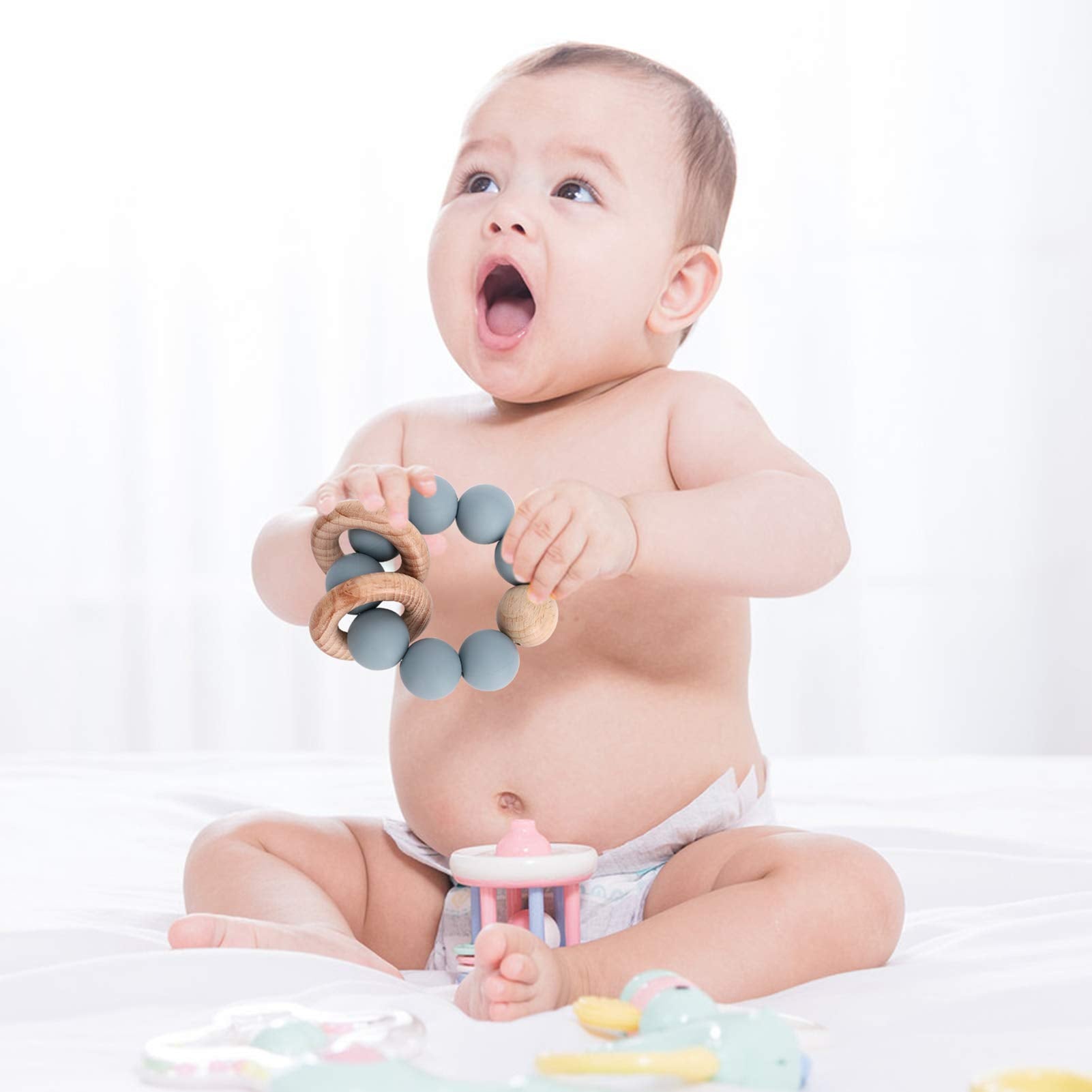 Socub teether easy-cleaning wipes clean with a quick rinse