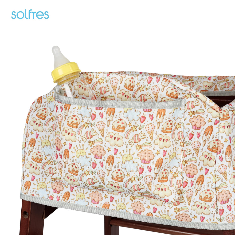 Solfres back-pocket storage for small items during meals.