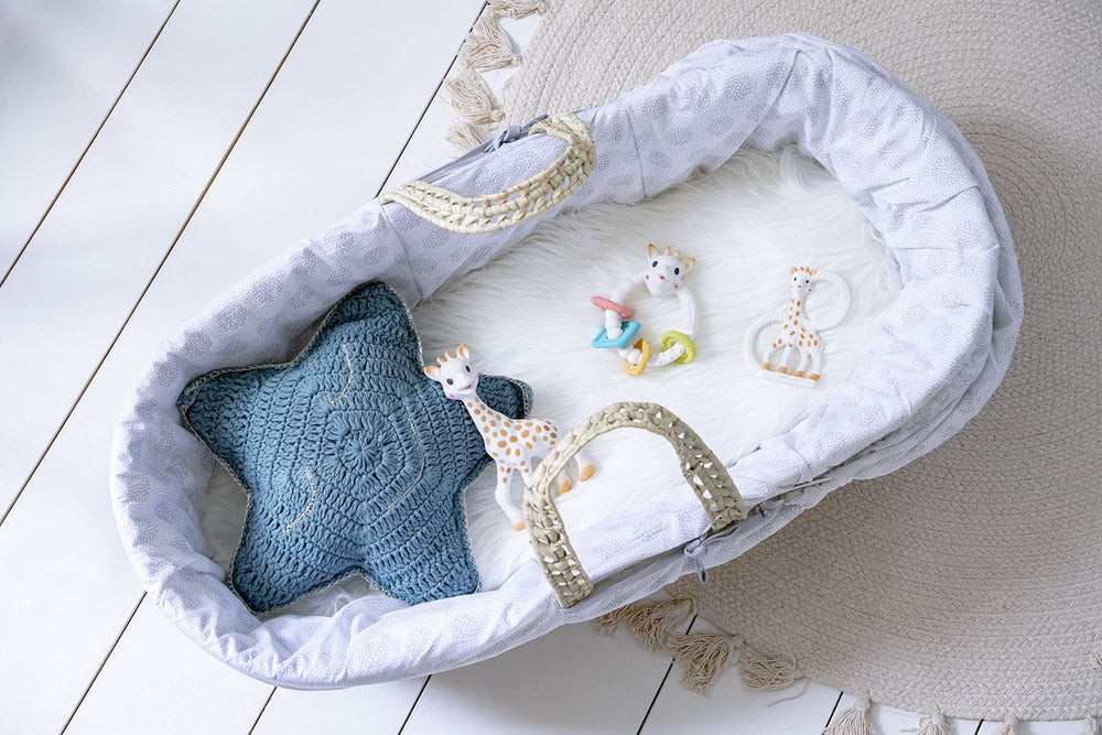 Sophie la girafe teething ring easy to clean with soap and water.