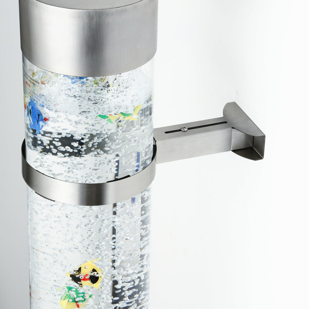Special Supplies Diamond 5-foot bubble tube creates a tall, inviting focal point.