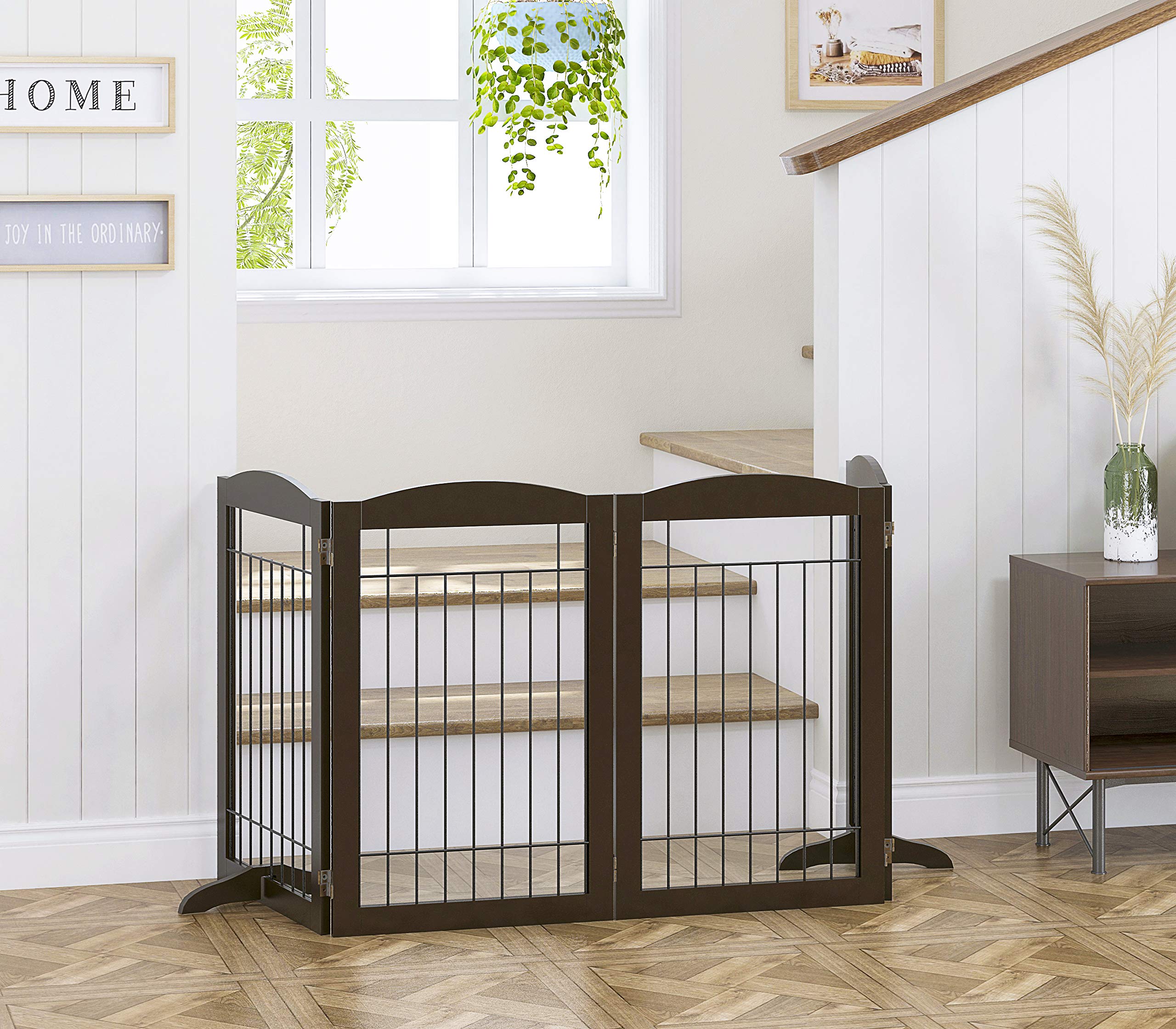 Spirich thirty-inch tall gate provides a tall barrier for larger pets.