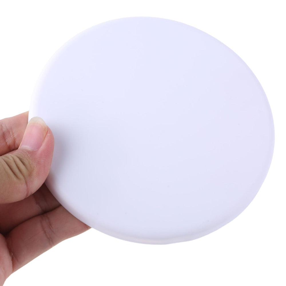 SPONGL Cleanable dust cover cleans easily and resists everyday dust.