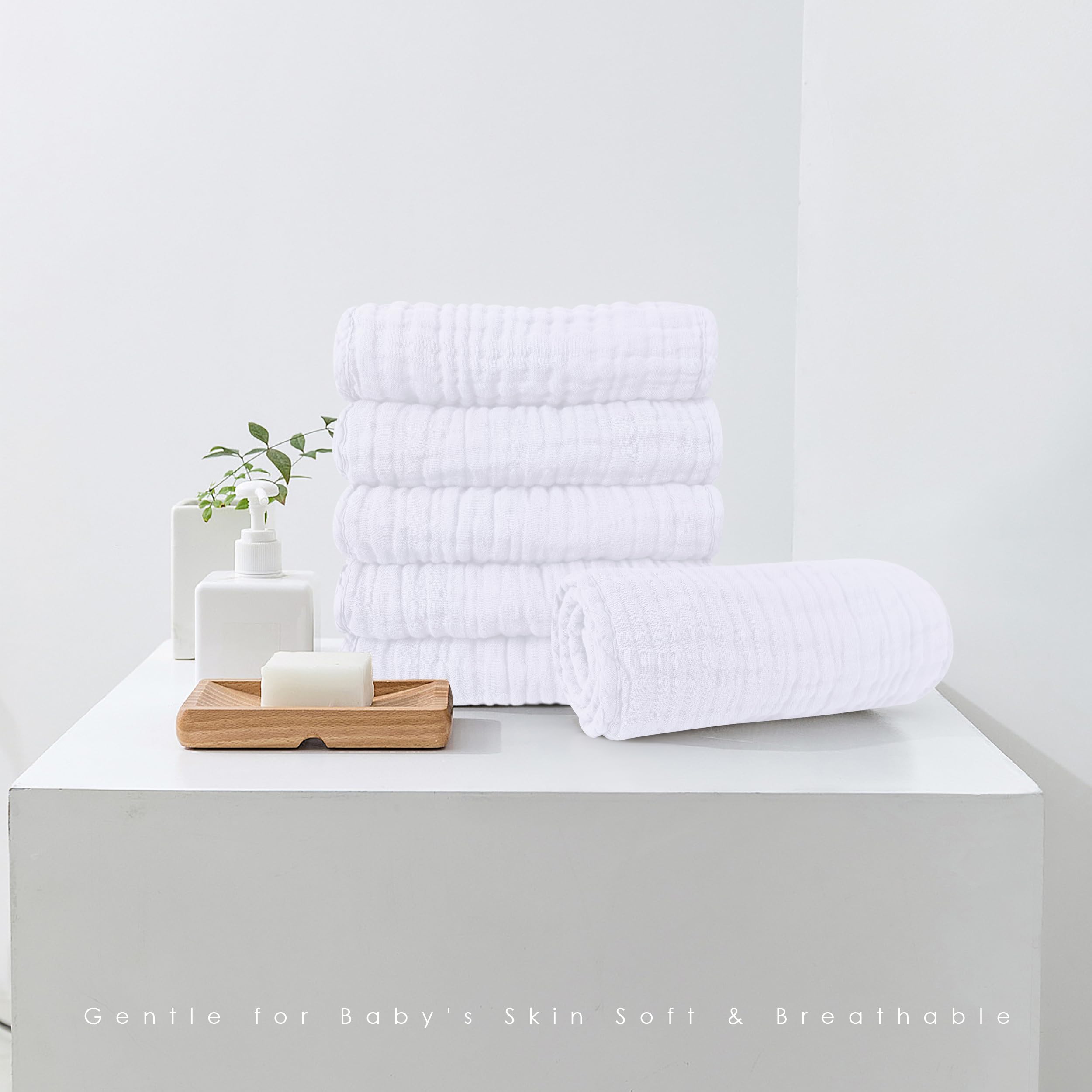 Spotted Play burp cloth design highlighting high absorbency for spit-up management.