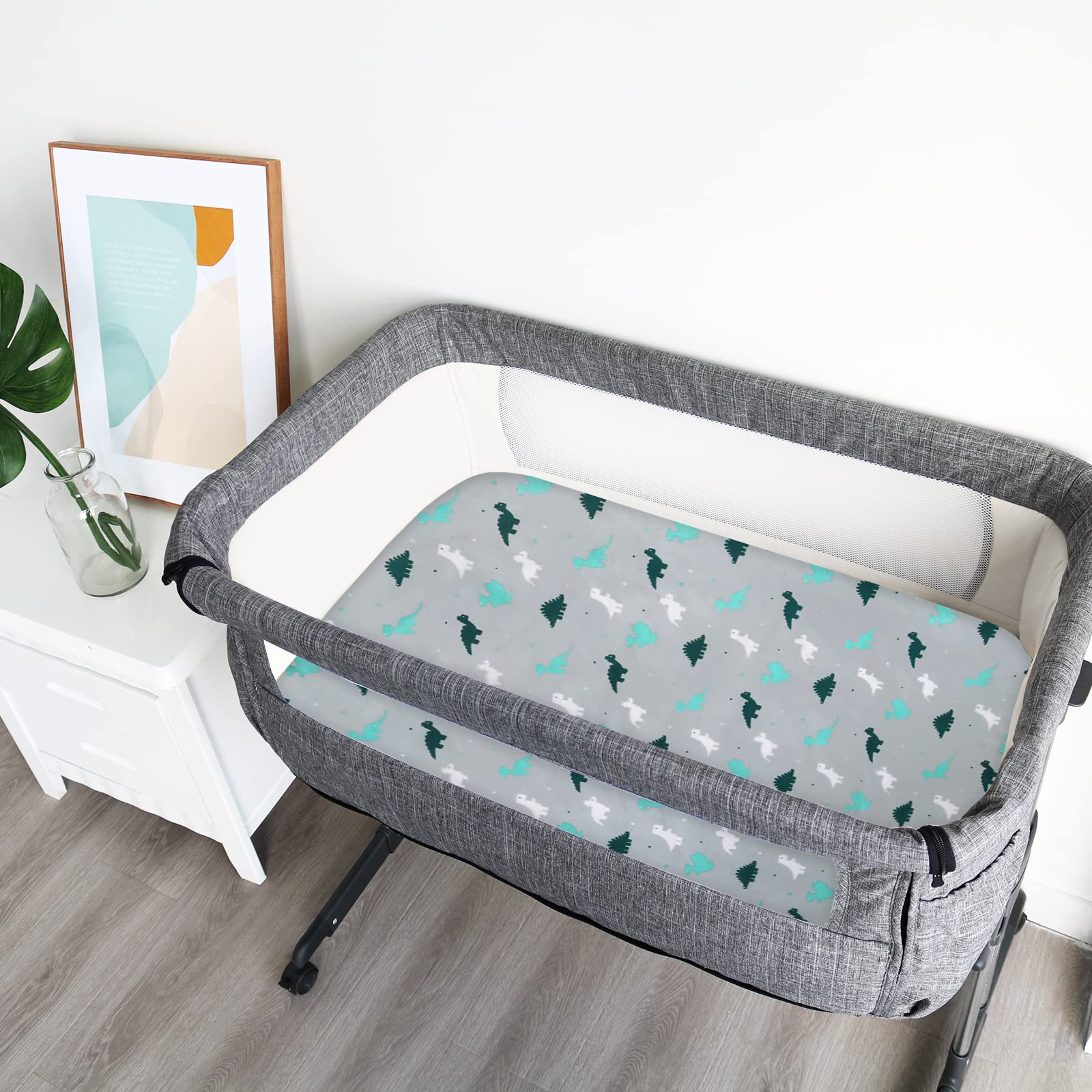 SPRINGSPIRIT bassinet sheet ultra-soft fabric is gentle on baby's skin.