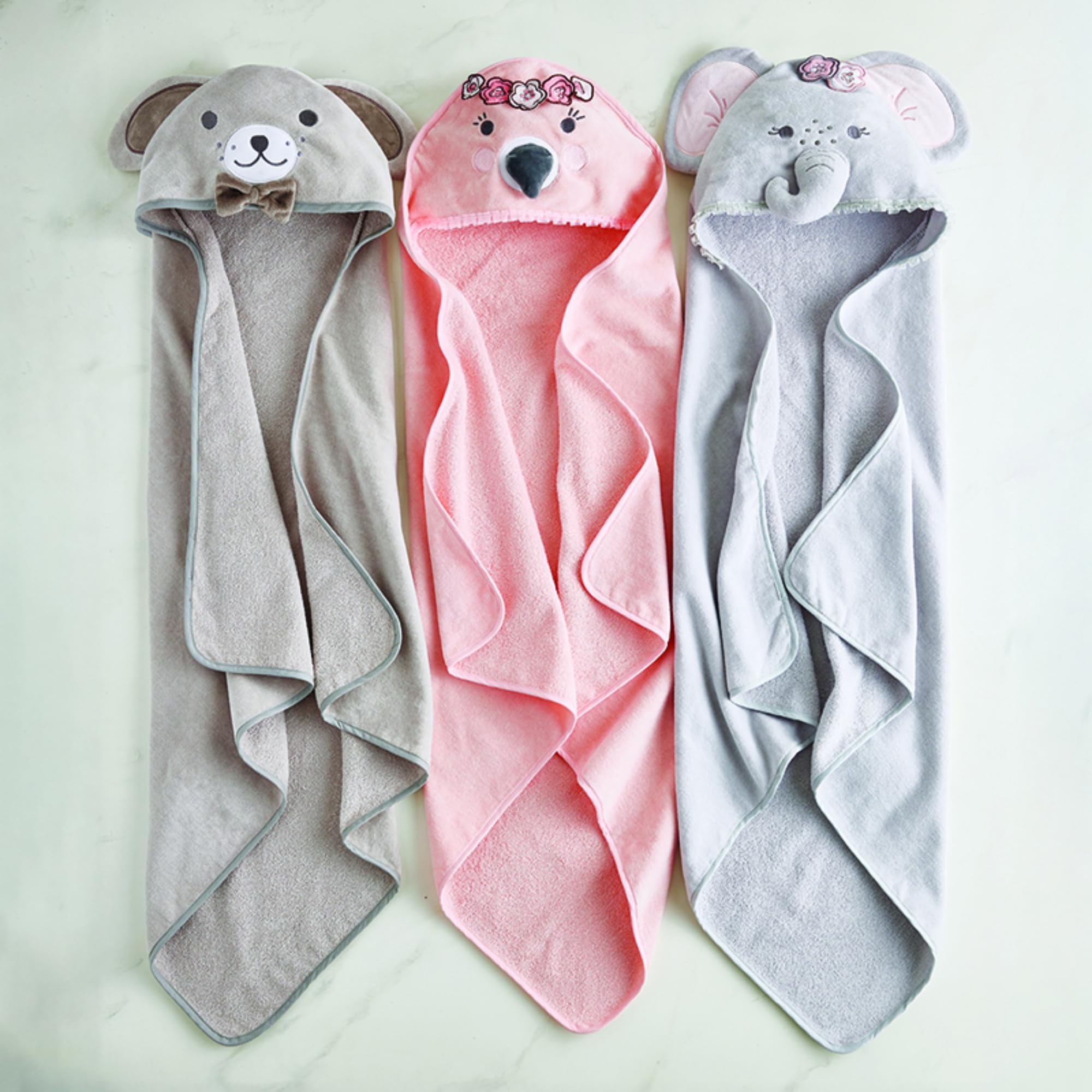 Stephan Baby hooded towel is machine washable and durable for daily use.