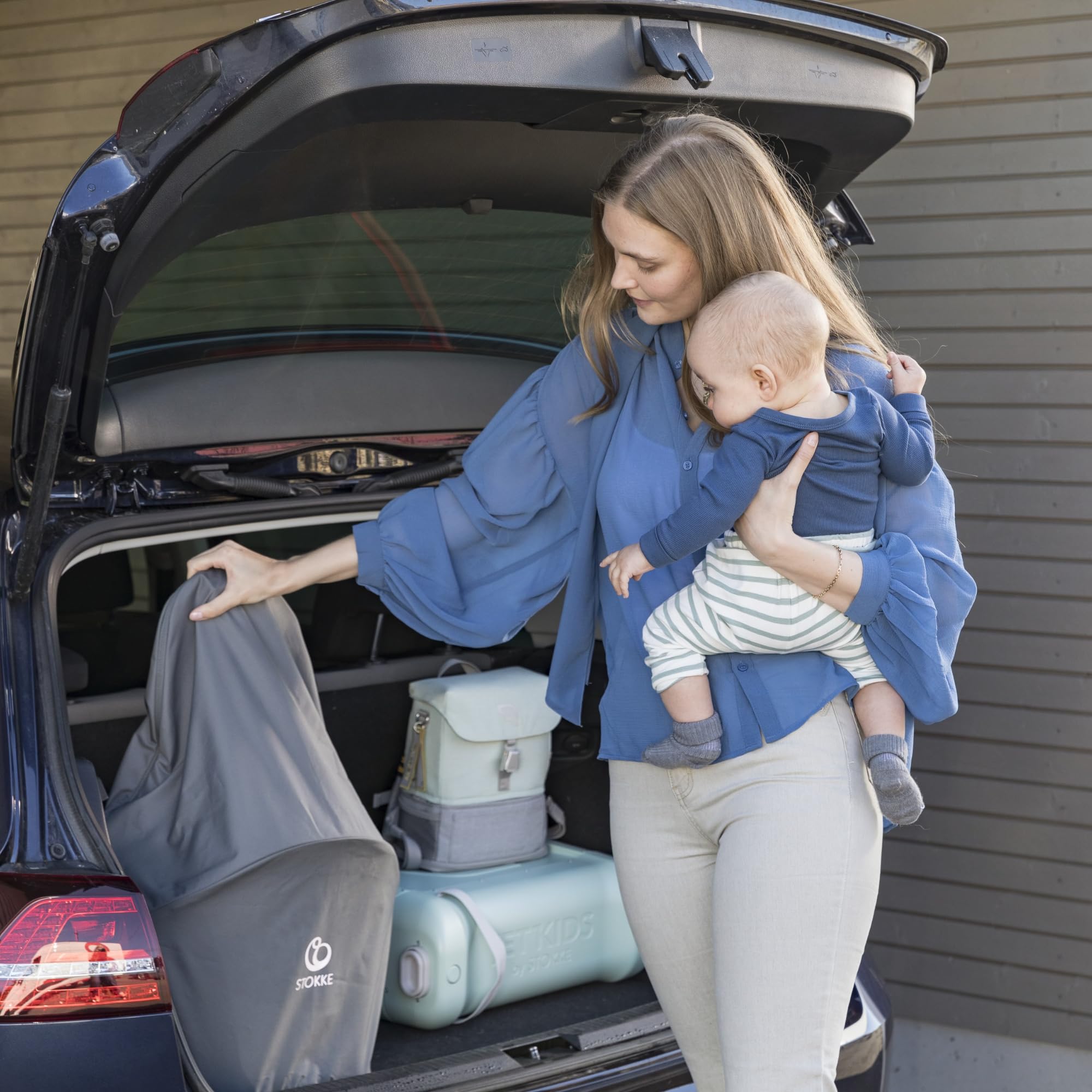 Stokke Clikk Travel Bag Grey reflective logo for visibility