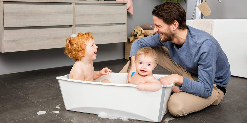 Stokke Flexi Bath X-Large with non-slip base and JPMA-certified safety.