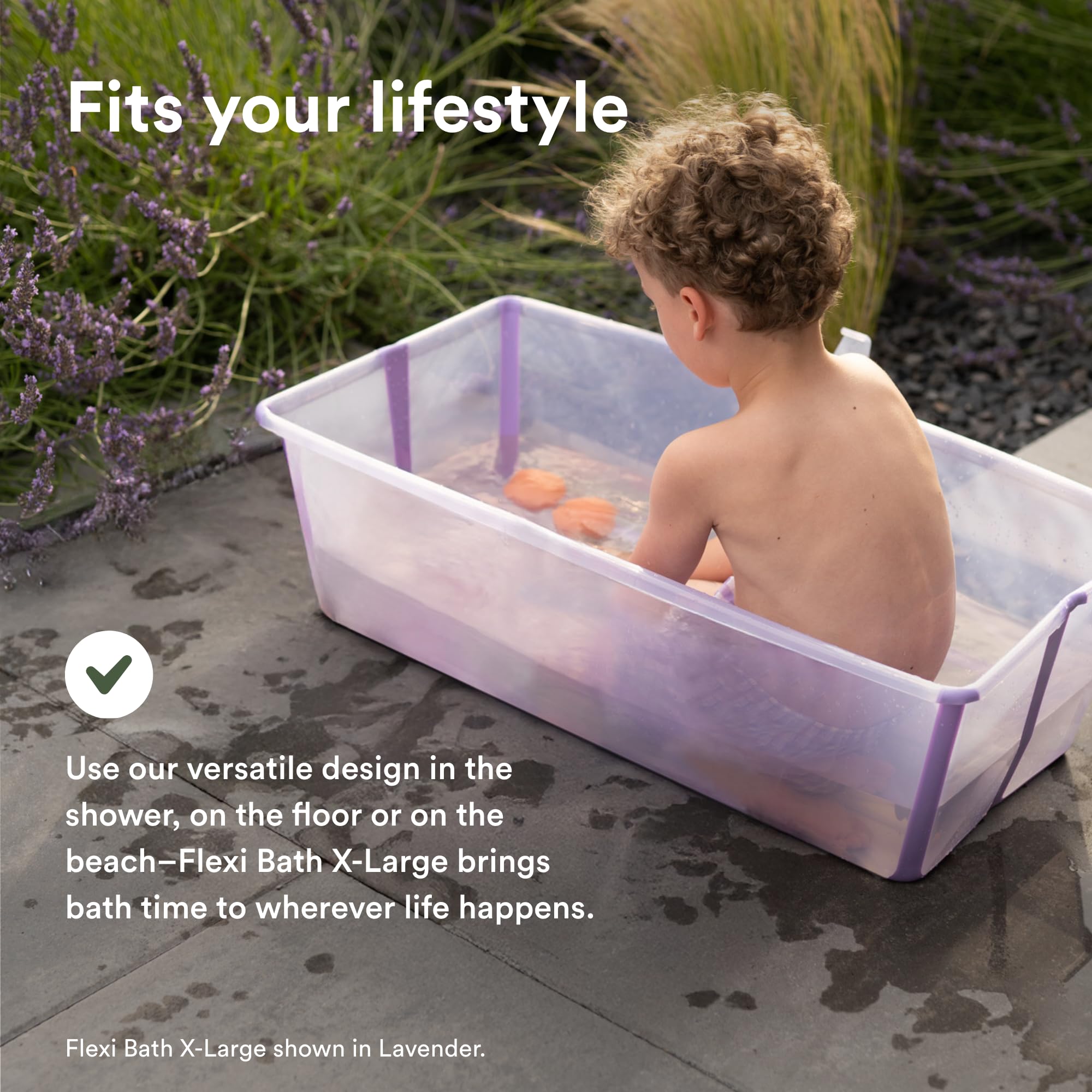 Stokke Flexi Bath X-Large Ocean Blue provides extra space for siblings to share bath time.