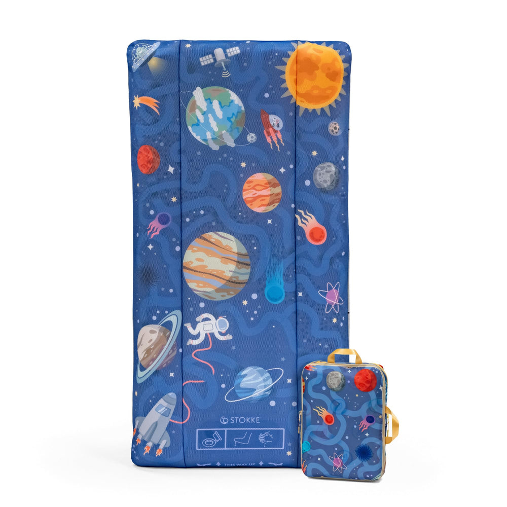 Stokke JetKids CloudSleeper pump inflates quickly for fast travel setup.