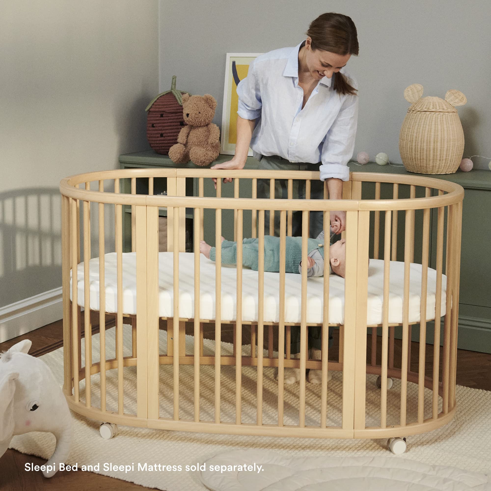 Stokke Sleepi Bed Extension V3 White uses a mattress sold separately.