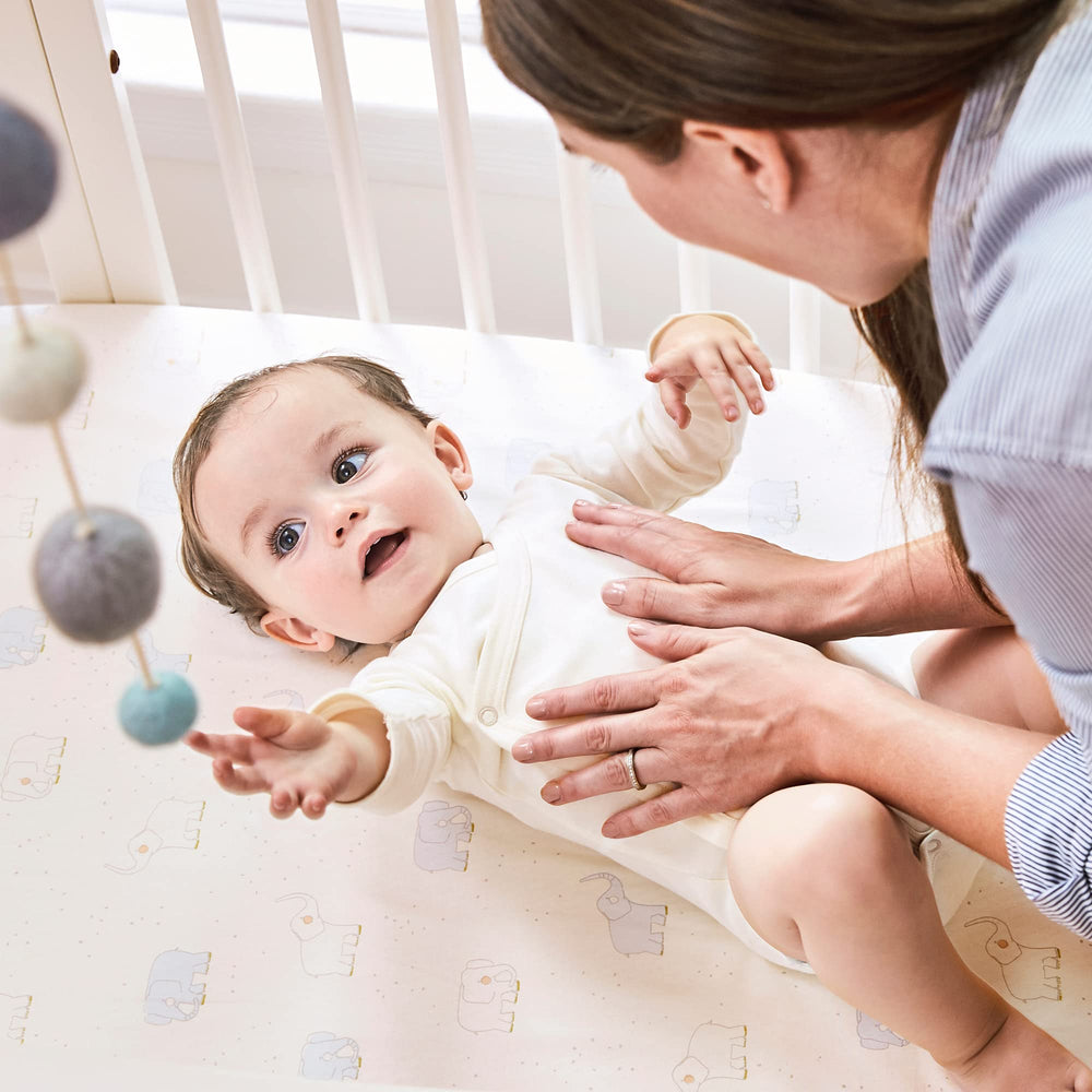 Stokke Sleepi Mini organic cotton texture highlighting quality fabric