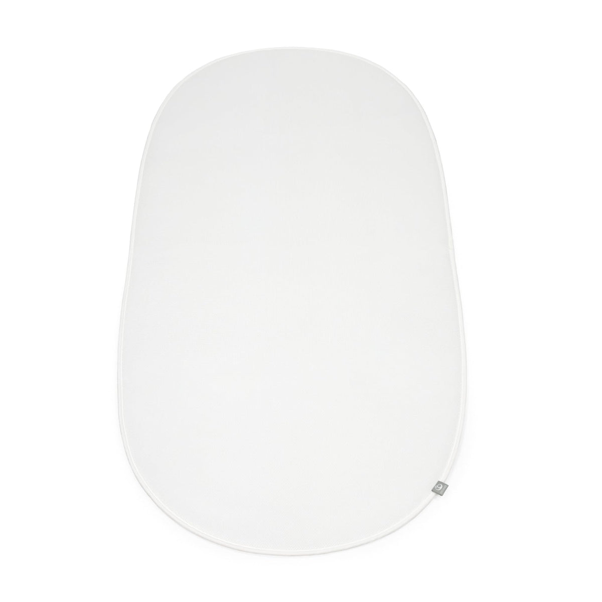Stokke Sleepi Protection Sheet V3 white, side view, breathable moisture guard for Sleepi beds.
