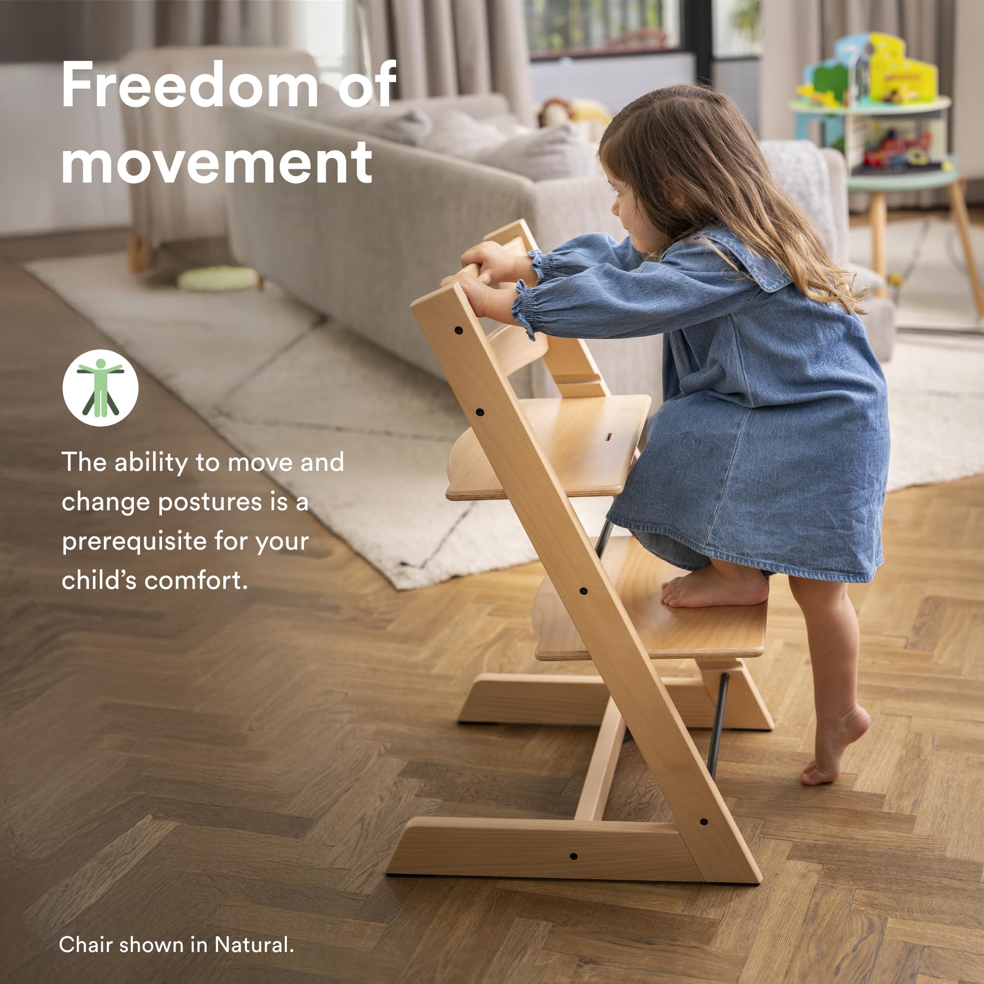 Stokke Tripp Trapp family dining around the table with the chair.