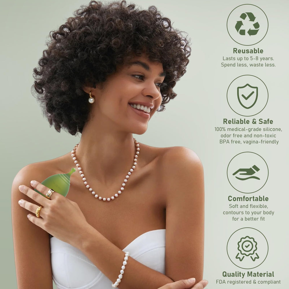 Stunncup green menstrual cup in use during swimming, flexible fit.