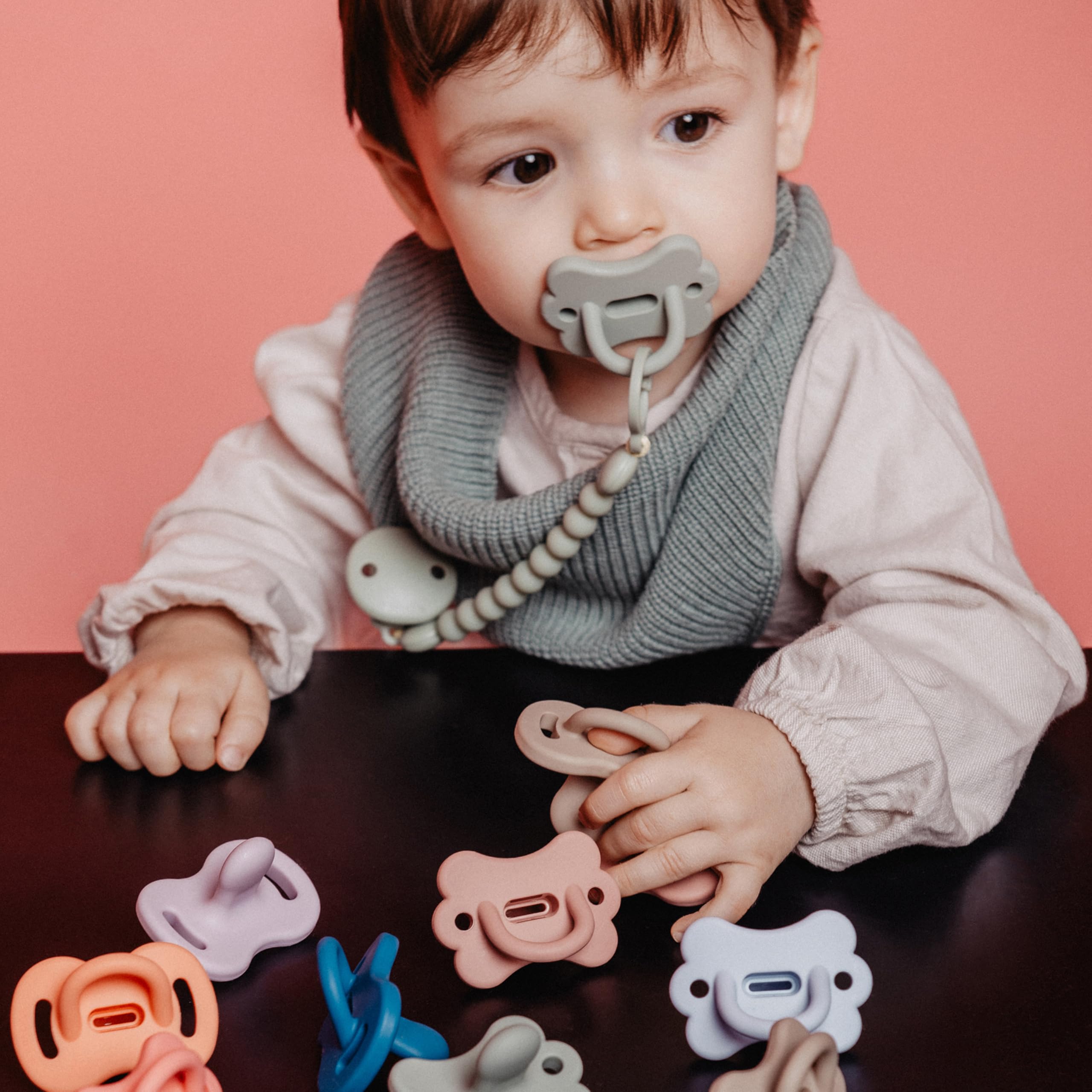 Suavinex Color Essence SX PRO pacifier in use for soothing and comfort.