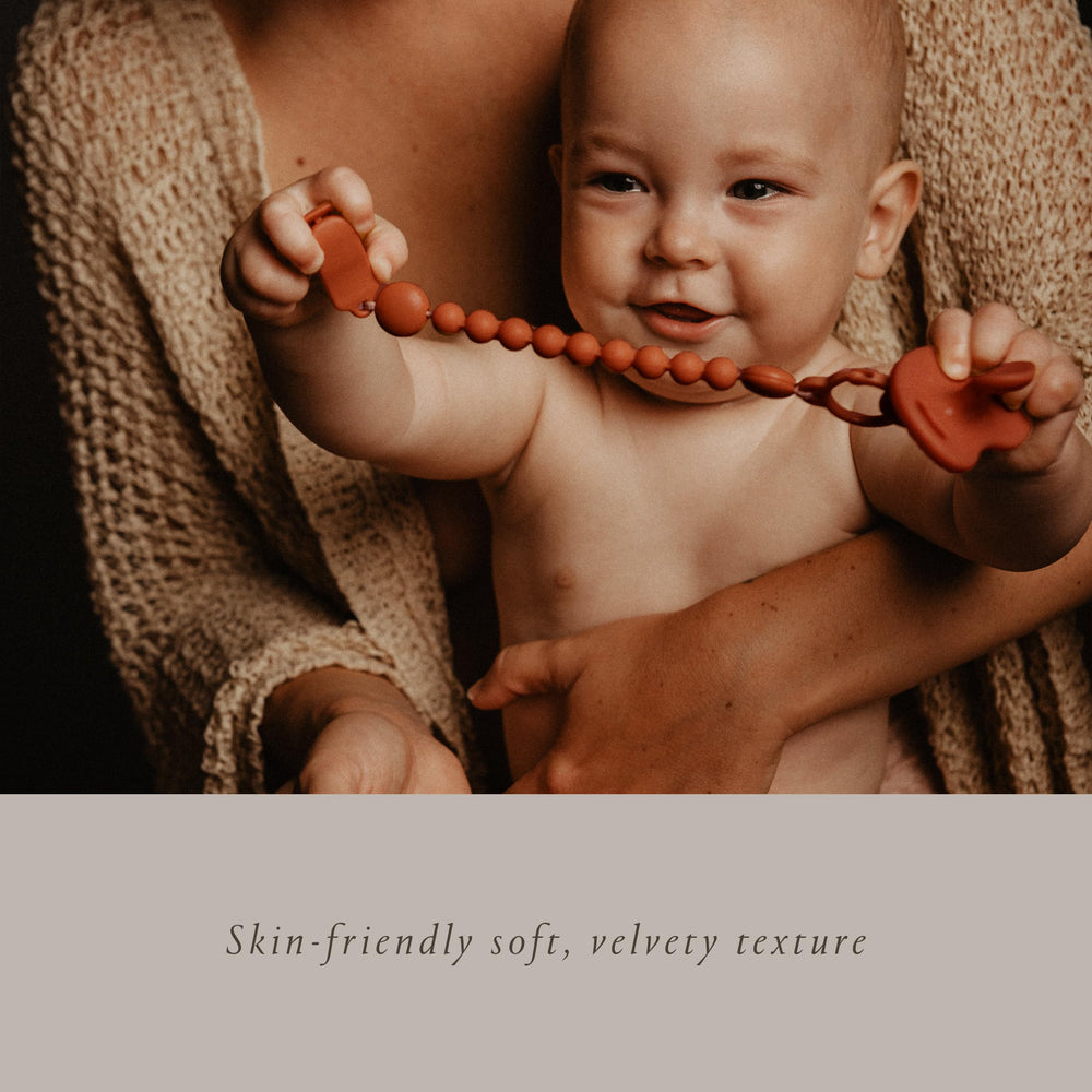 Designed in Spain, Color Essence SX PRO holder complements baby gear with Spanish craftsmanship.
