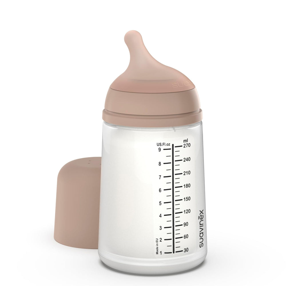 Suavinex Zero Zero anti-colic bottle close-up with air-reducing bag.