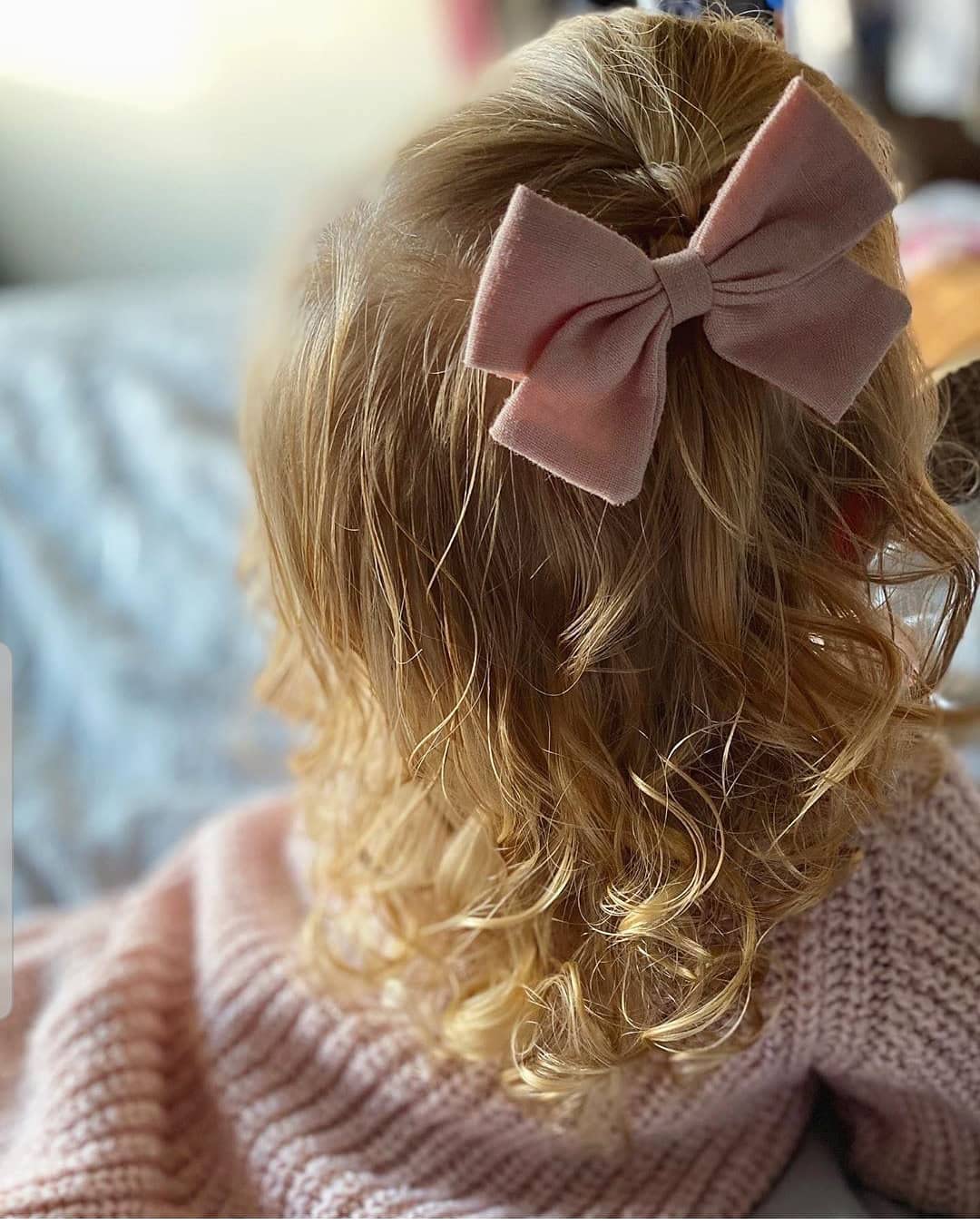 Sugarmelon alligator clip provides quick, gentle styling for toddlers.