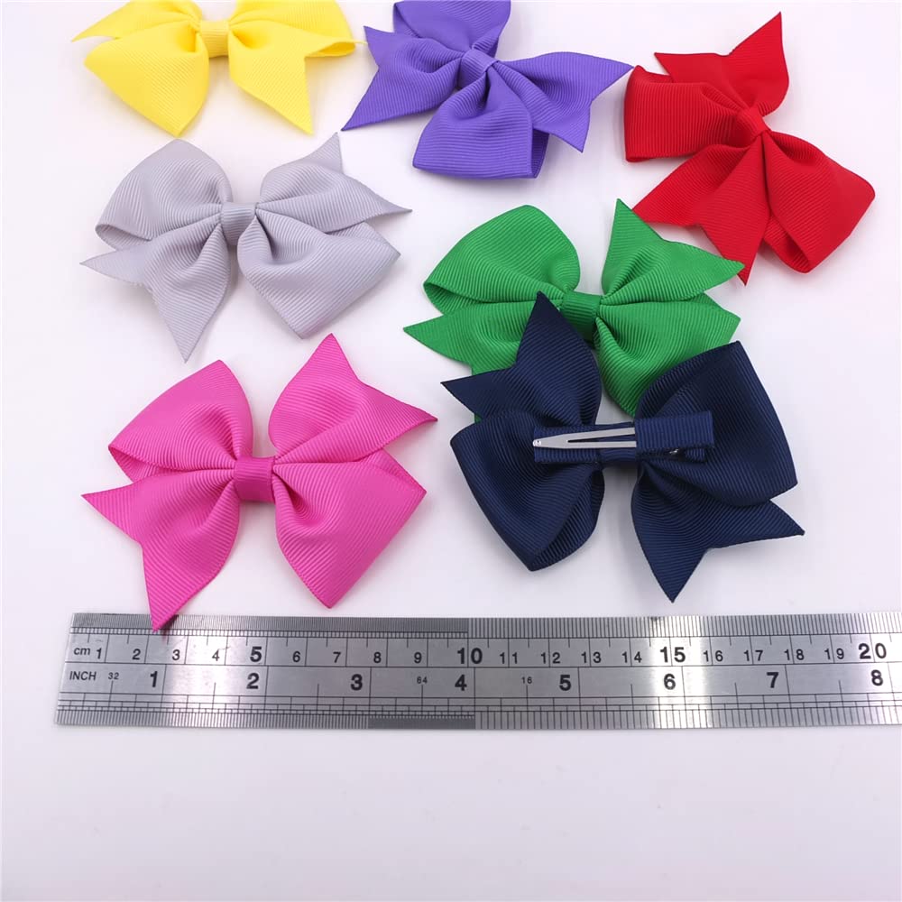 Sugarmelon swallow-tail bow pairs with dresses for family photos.