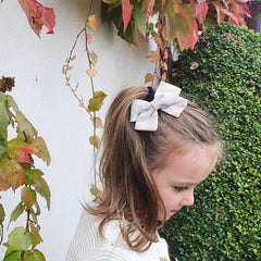 Sugarmelon linen bow hairclip for pigtails keeps bangs tidy.