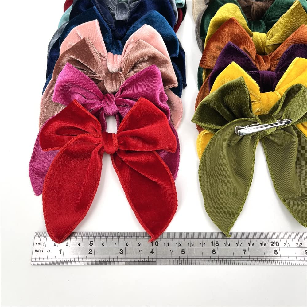 Sugarmelon Velvet Fable Bow clip red makes a bold statement in any look.