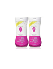 Summer's Eve Island Splash bottle pour highlights a refreshing daily wash for sensitive skin.